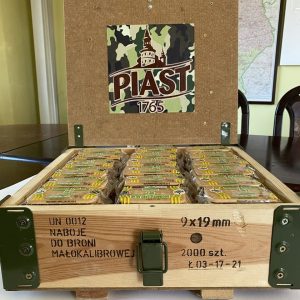 Skrzynia Wojskowa z KULTOWYMI SUCHARAMI SU-1 i SU-2